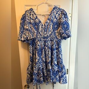 Entro Blue and white southern sophistication dress puff sleeve